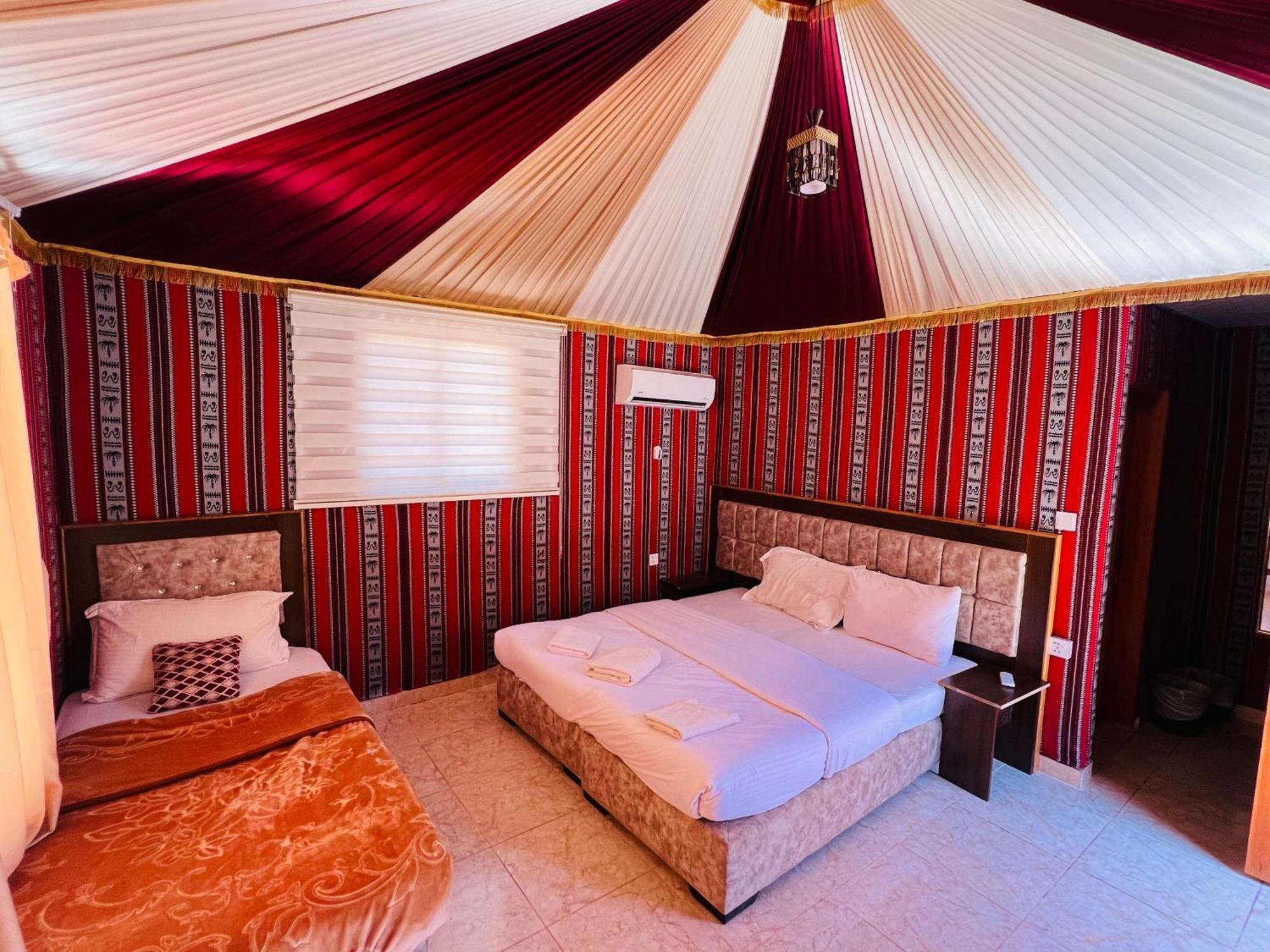 Angelina Wadi Rum Camp Экстерьер фото